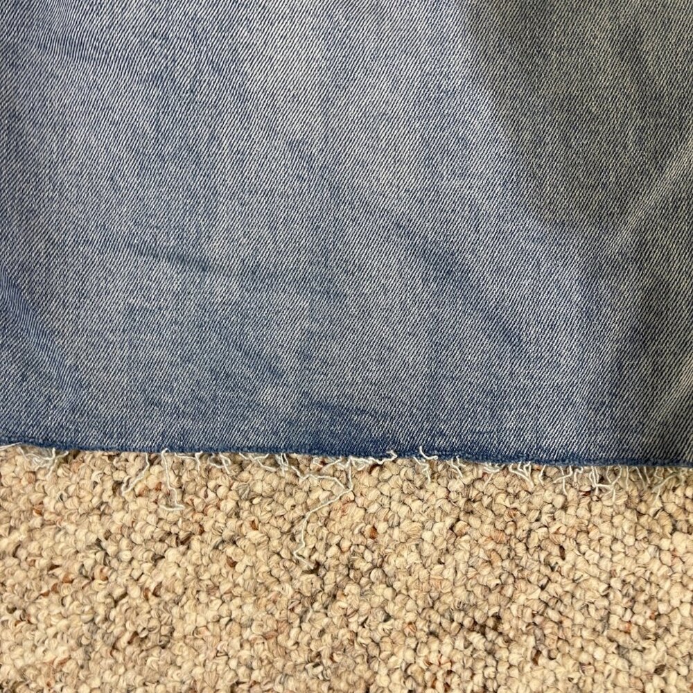 New Old Navy Jeans Women's High Rise Wide Leg Size 14 Distressed Light Wash - Picture 3 of 8